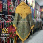 روسری نخی مدل سکه‌ای رنگ نارنجی