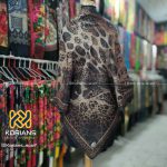 روسری نخی مدل پلنگی قهوه‌ای مشکی