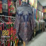 روسری نخی مدل یاسین رنگ سرمه‌ای