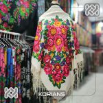 چارقد طرح گل درشت کرمی