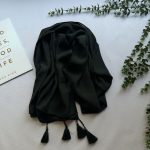شال اسلپ مشکی منگوله رنگی کد 822
