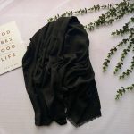 شال ساده نخی مشکی کد 802 - تصویر 2