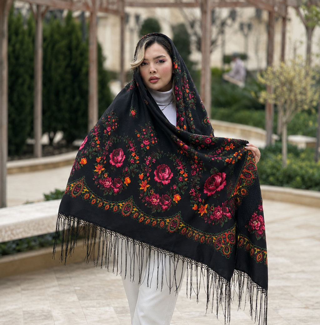 1 (3) روسری نخی ترکمن مدل قاب گل - تصویر 1