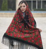 روسری ترکمنی اصل پشمی مشکی گل قرمز کد 2180