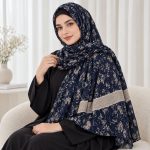 شال برشکا لمه طرح‌بندی سرمه‌ای کد 2327 - تصویر 4